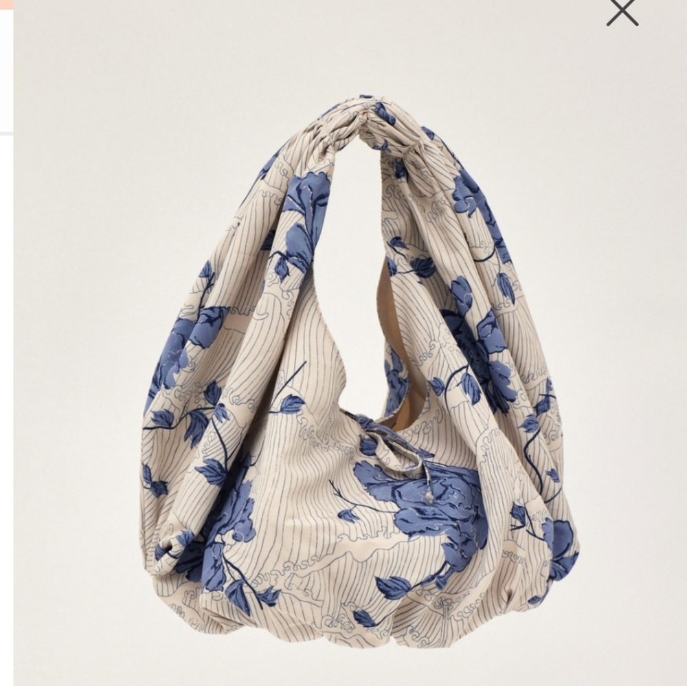 Floral Blue and Cream Women's Bag